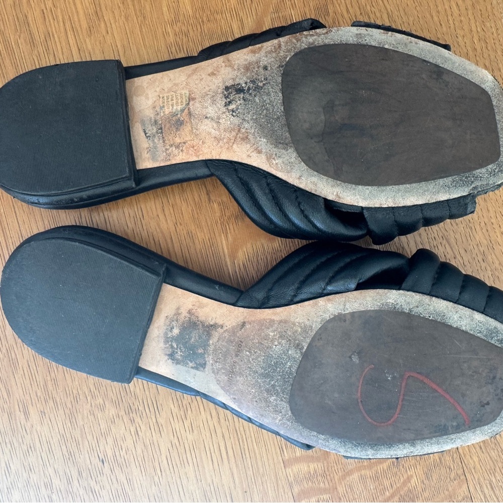 Tory Burch Kira Quilted Perfect Black Criss Cross Sandals Size 8.5 - Picture 4 of 6